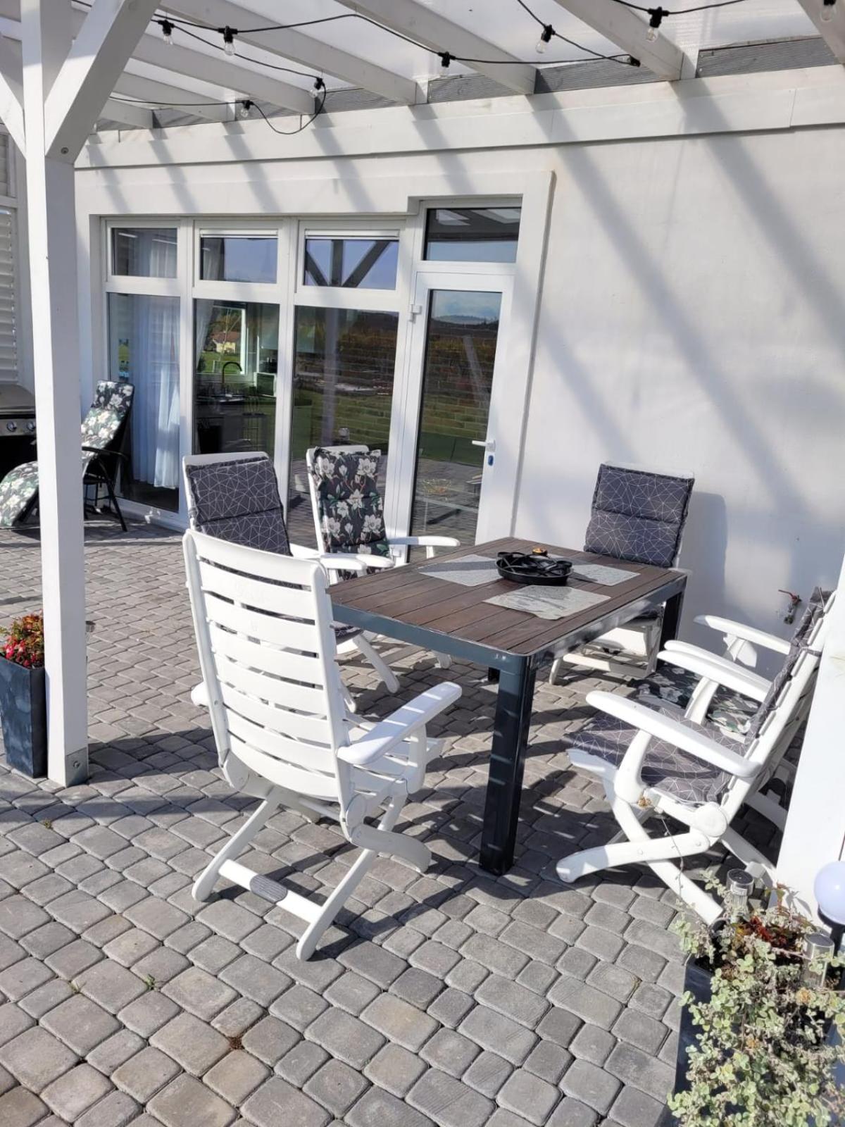 Domek Na Pagorku Lwowek Slaski Exterior foto